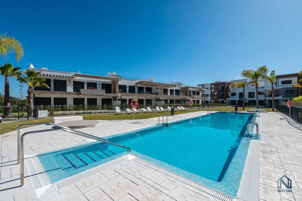 Property building, Pool view, Swimming pool