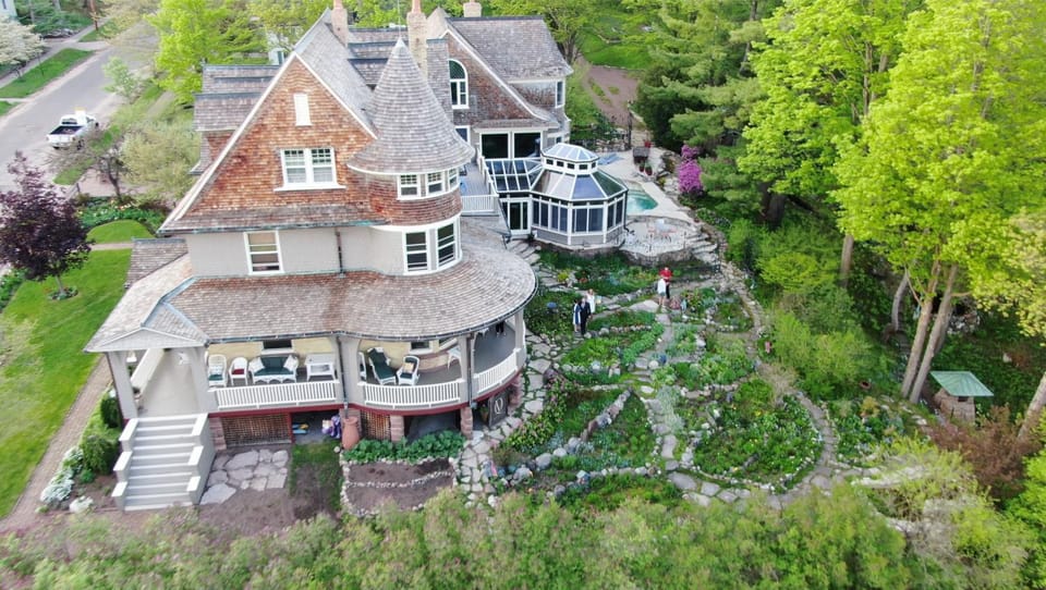 Bird's eye view, Garden view