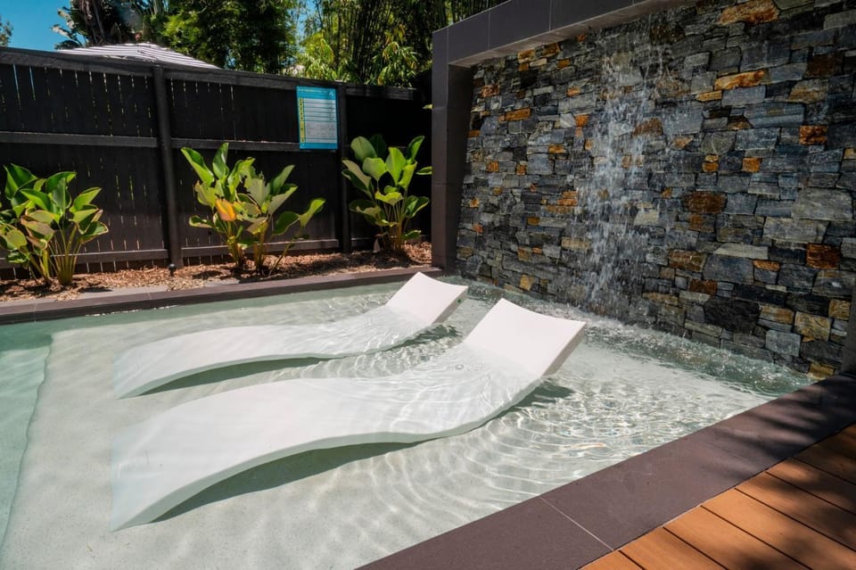 Swimming pool, Swimming pool, sunbed