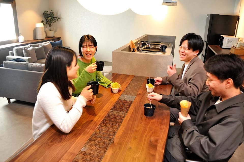 People, Drinks, group of guests