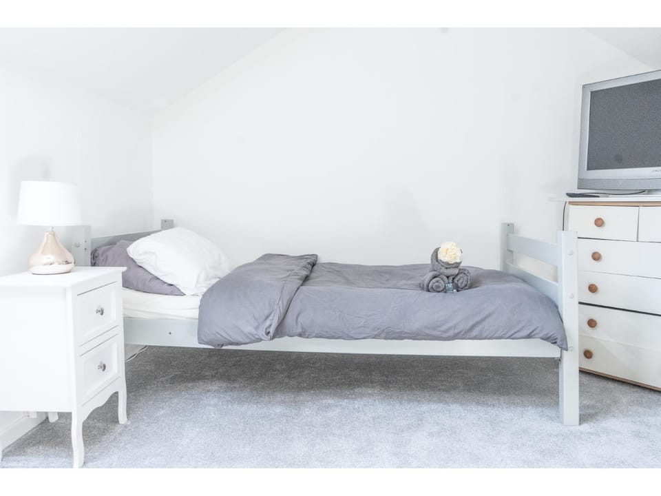 TV and multimedia, Bedroom, towels