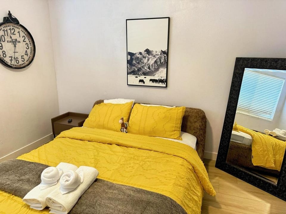 Modern & Spacious Family and Friend 4B3B House House in Moreno Valley