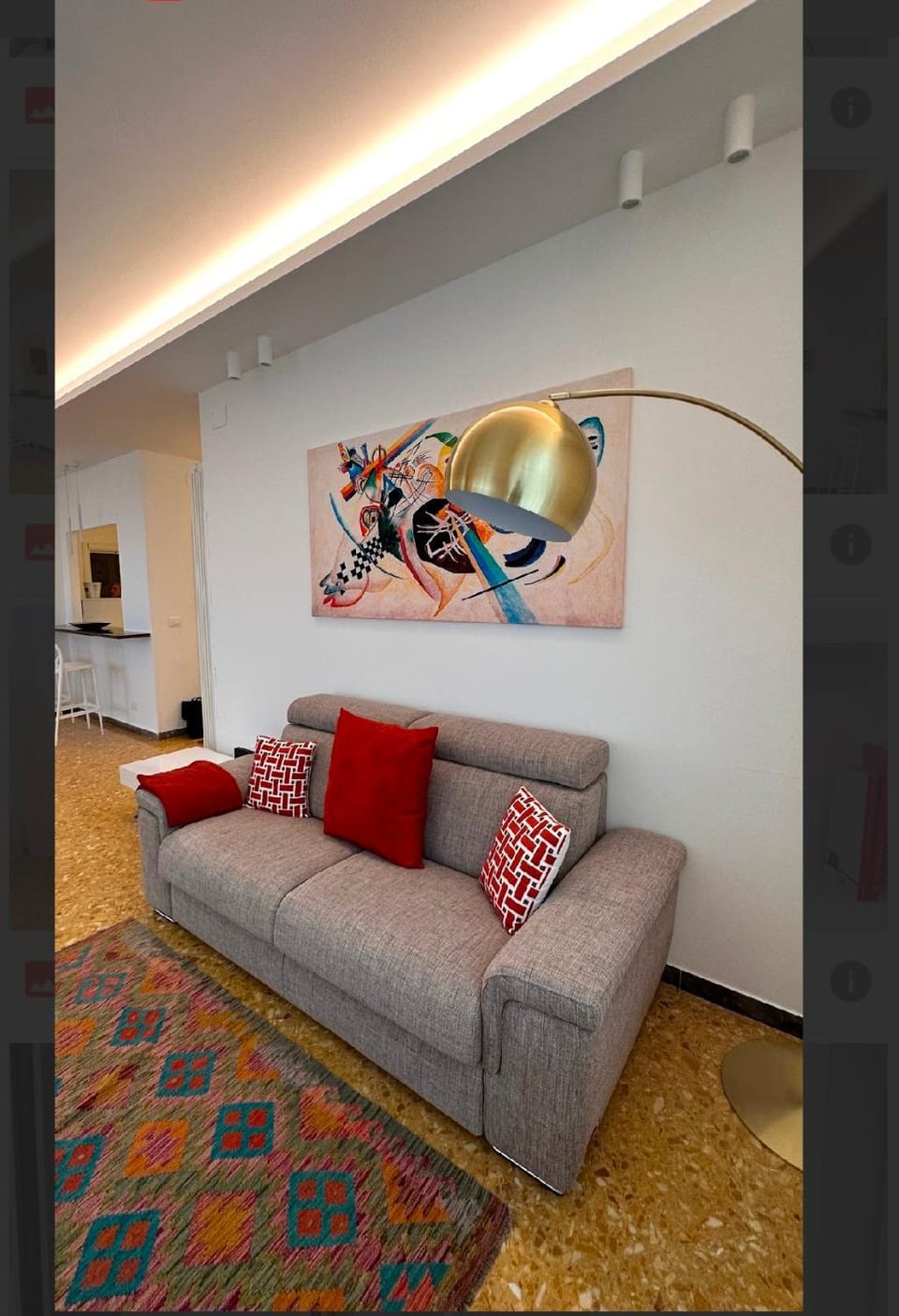 Living room, Seating area