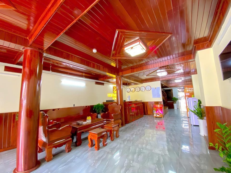 Communal lounge/ TV room, Lobby or reception