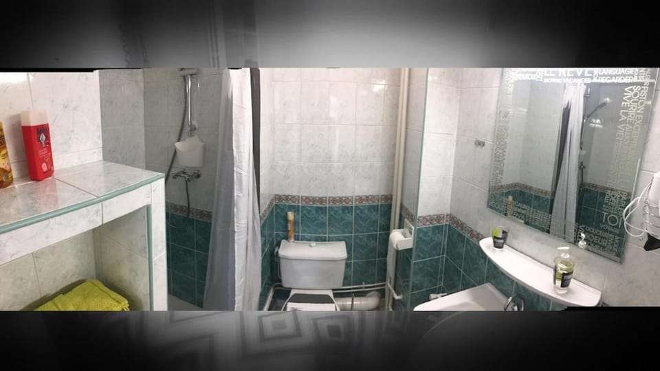 Charmant studio avec balcon et parking gratuit Apartment in Pau