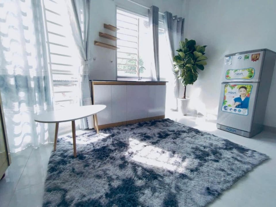 Kitchen or kitchenette, Living room, Seating area