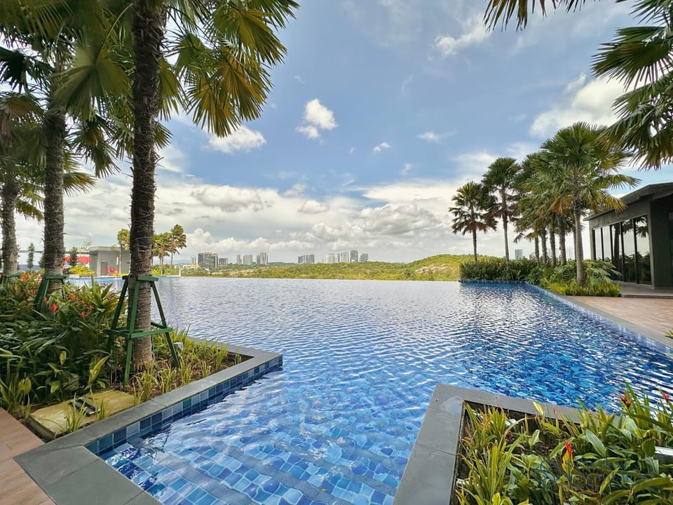 Garden, City view, Swimming pool