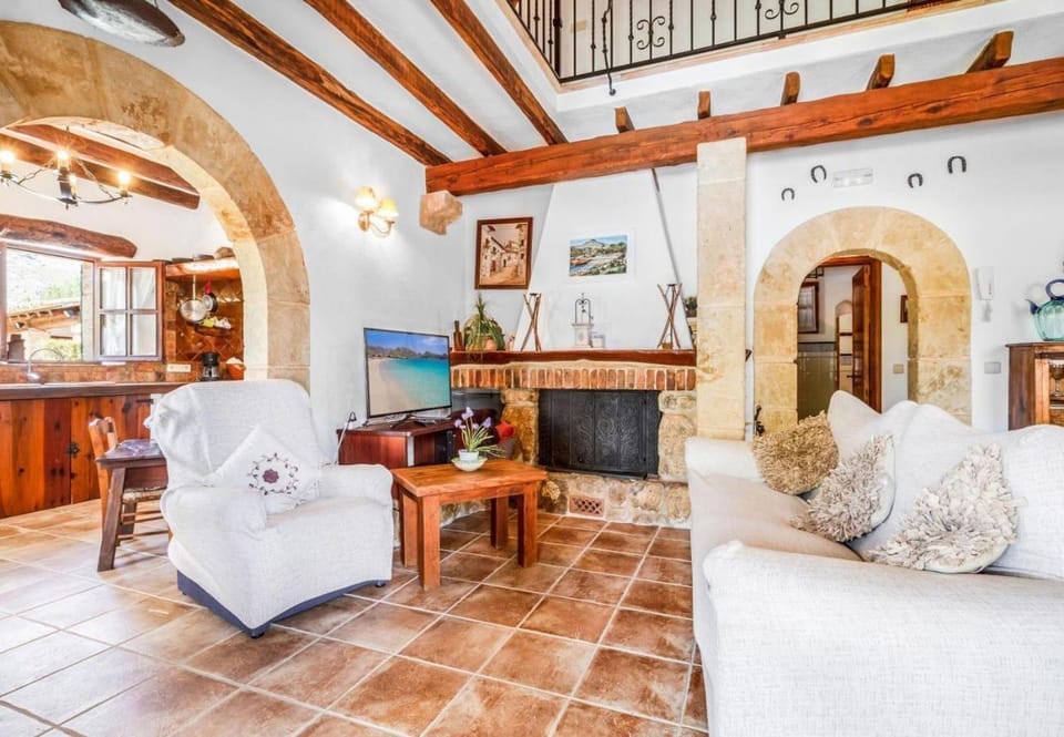 Villa Sergi Pollença by Renthousing Villa in Migjorn
