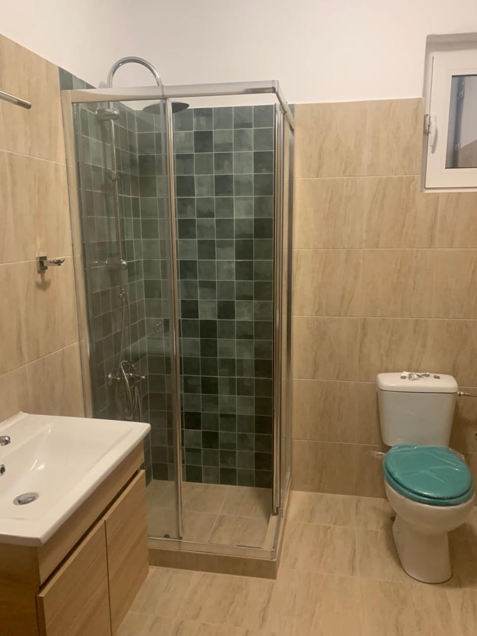 Shower, Toilet, Bathroom