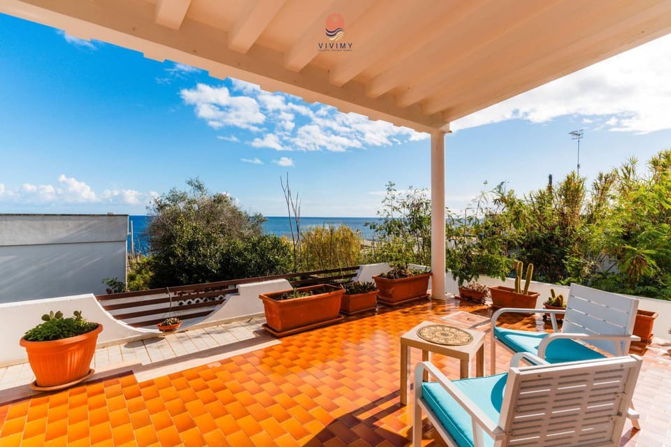 Villa Miramar by Vivimy Villa in Apulia