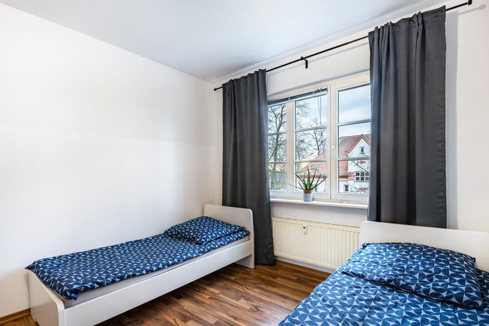 Property building, Living room, Bedroom