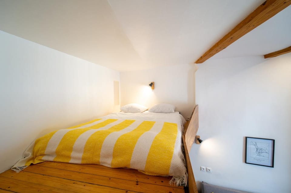 Appartement tout equipé 4 couchages à 600m de la Plage des Catalans Apartment in Marseille