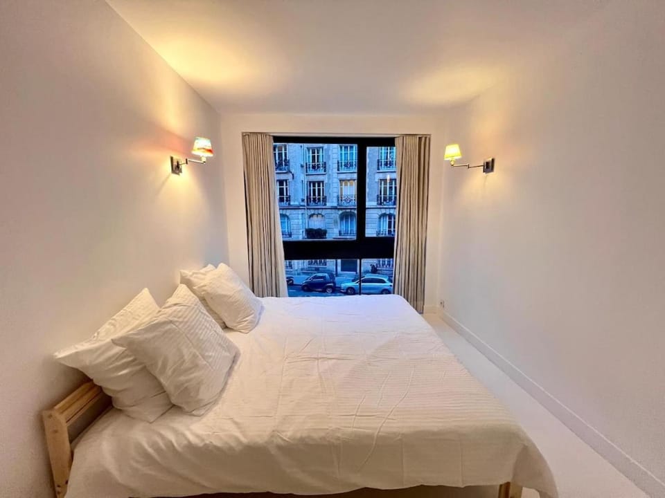 Spacious Apt Luxembourg 6 people Apartment in Paris