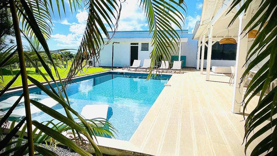 Patio, Day, Garden, Garden view, Swimming pool