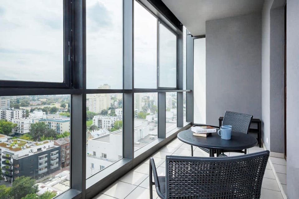Balcony/Terrace, City view