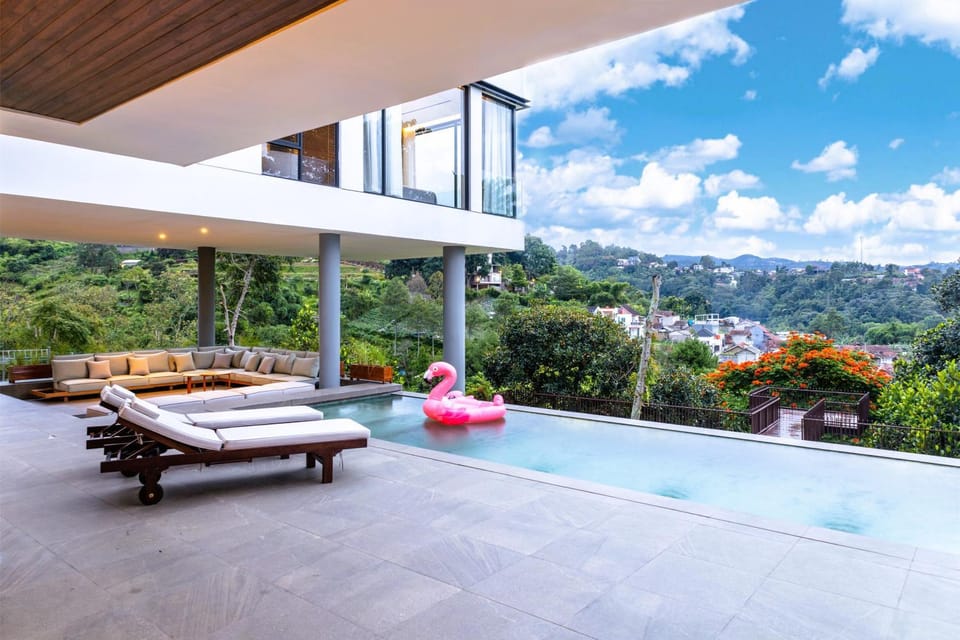 Property building, Swimming pool, Entertainment