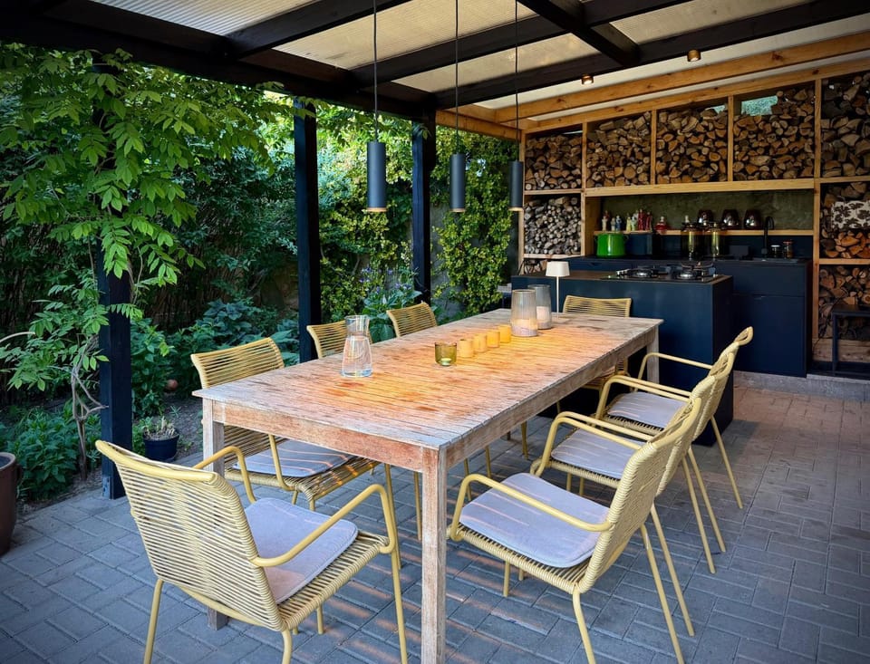 Garden, Balcony/Terrace, Food