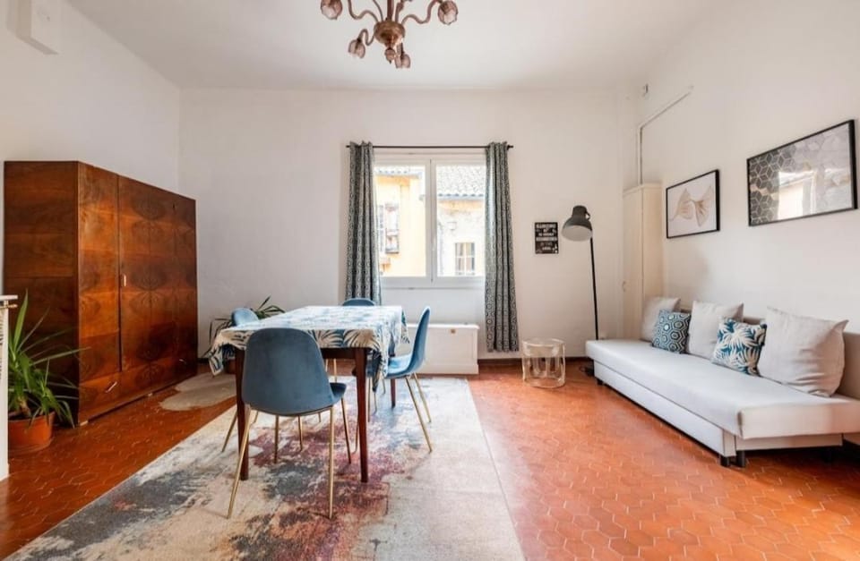 Central Penthouse G Reni Apartment in Bologna