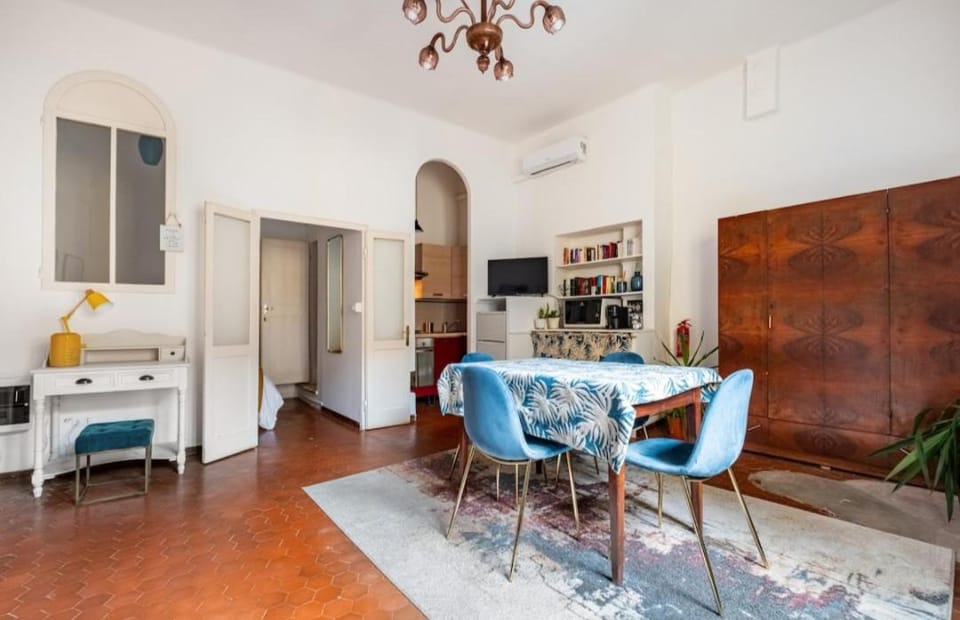 Central Penthouse G Reni Apartment in Bologna