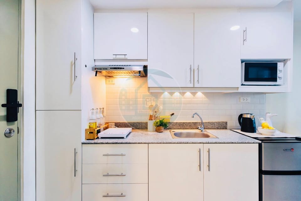Kitchen or kitchenette, kitchen, kitchen