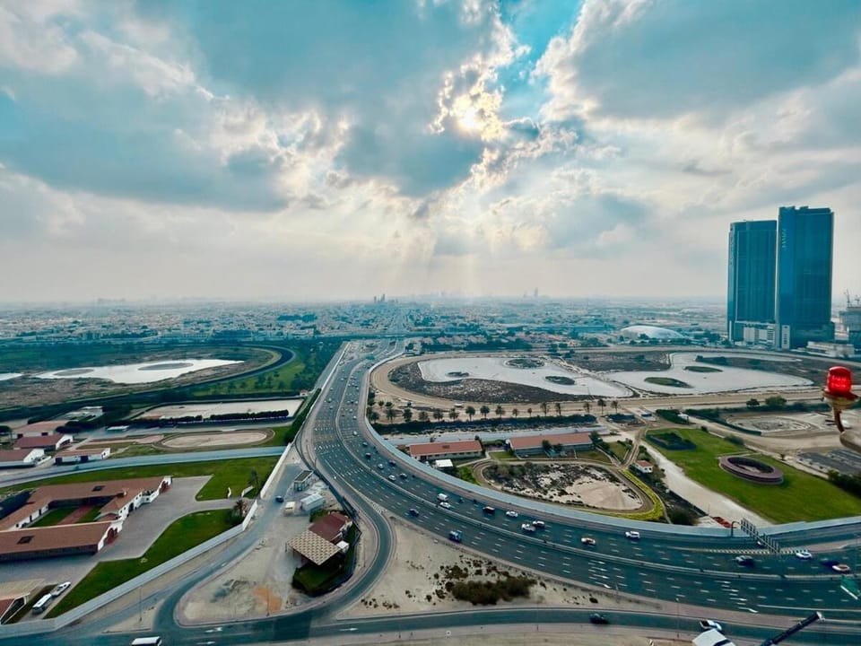 Homes 2 Retreat - Luxury & Spacious 1BR with Balcony in Business Bay Apartment in Dubai