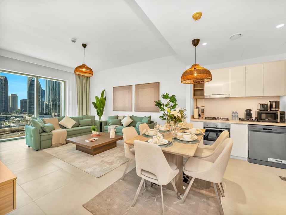 Kitchen or kitchenette, Living room, Dining area