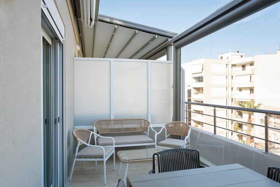 Patio, View (from property/room), Balcony/Terrace, Photo of the whole room, Seating area