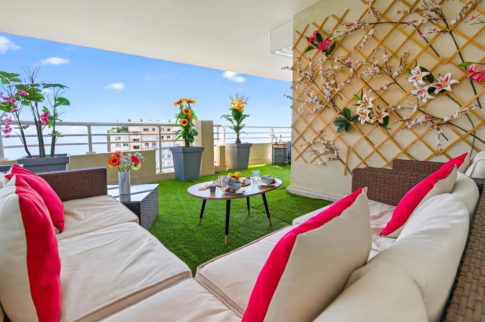 Patio, Day, View (from property/room), Balcony/Terrace, Living room