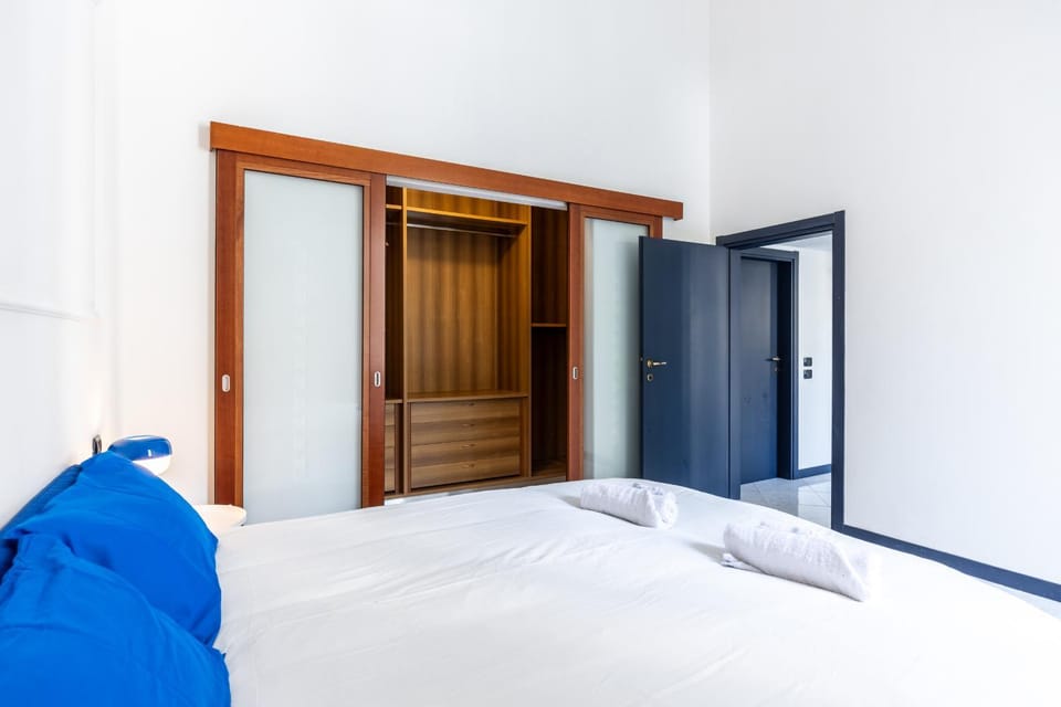 Bed, Bedroom, wardrobe