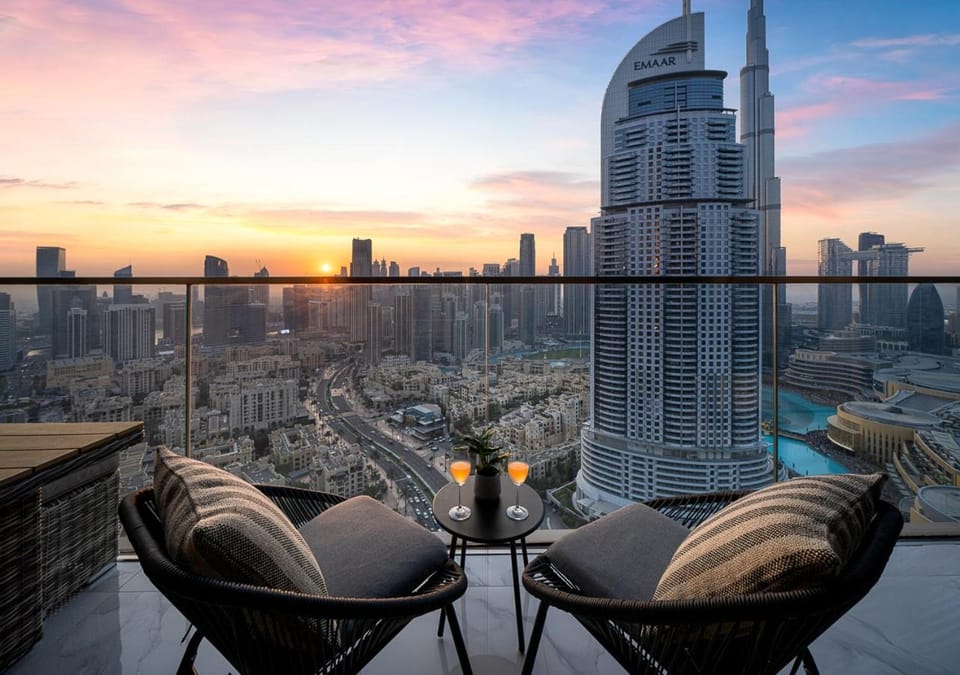 Property building, Patio, Bird's eye view, View (from property/room), Balcony/Terrace, City view, Landmark view, Sunset