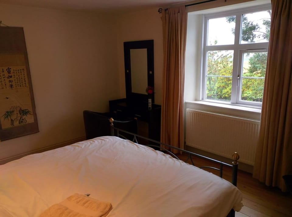 Beautiful Cotswold Farmhouse set in 50 acres House in West Oxfordshire District