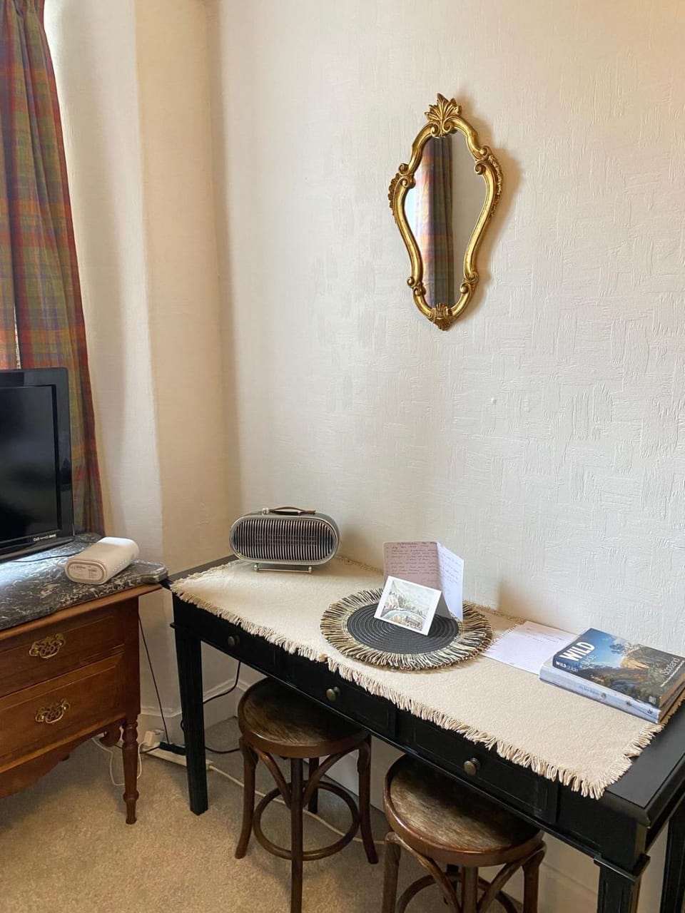 1 Bed Flat Near Edinburgh Castle Apartment in Edinburgh