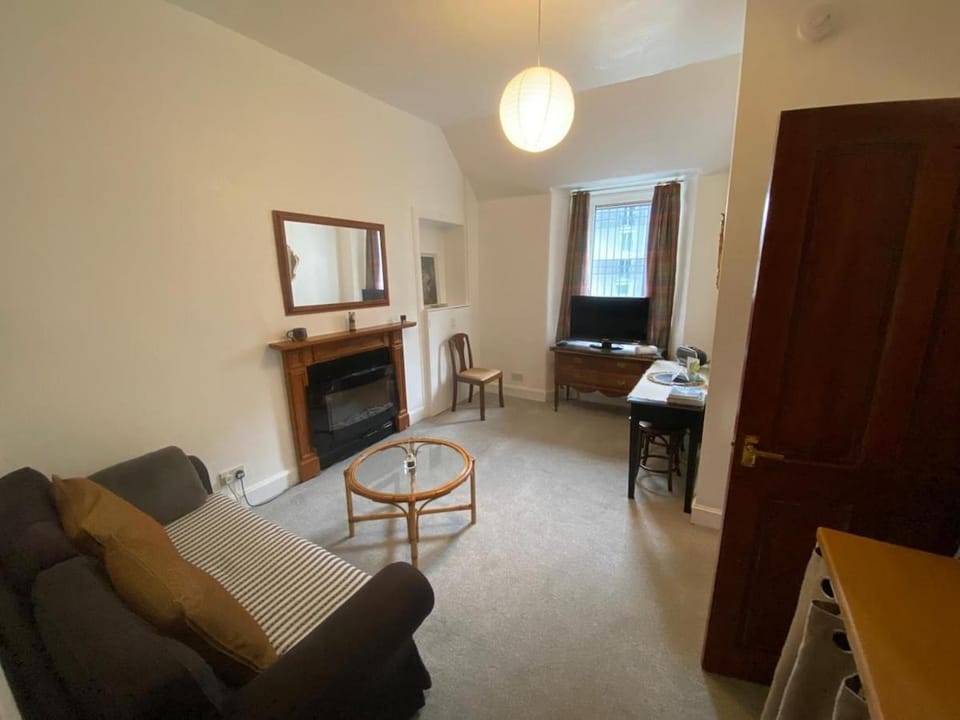 1 Bed Flat Near Edinburgh Castle Apartment in Edinburgh
