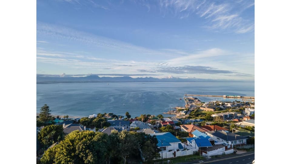 Ocean view Luxury 2 Bedroom Apartment Apartment in Western Cape