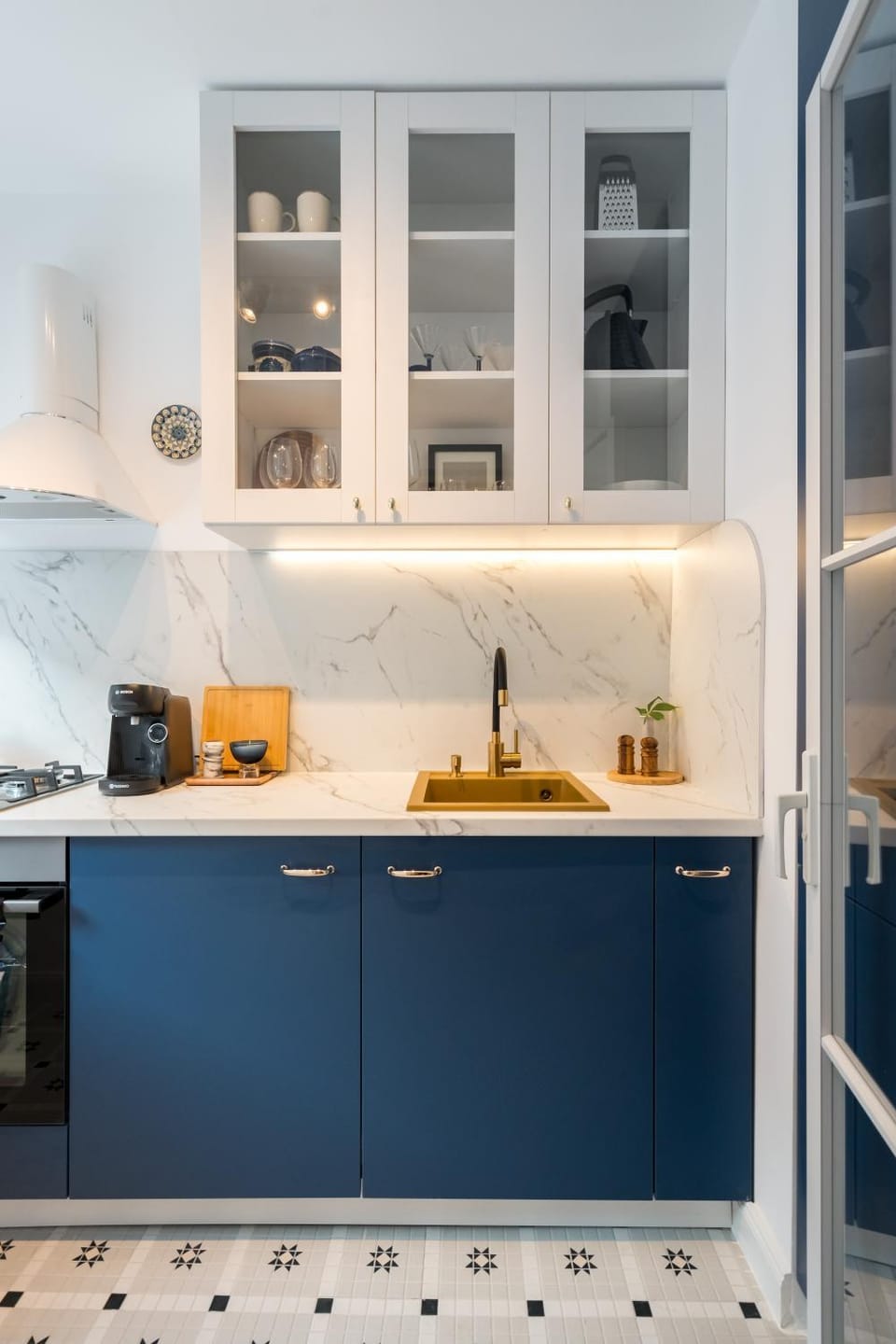 Kitchen or kitchenette, kitchen