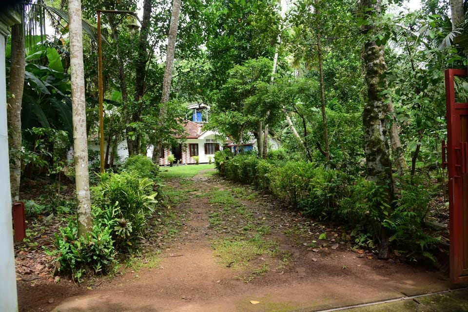 Facade/entrance, Garden, Garden view