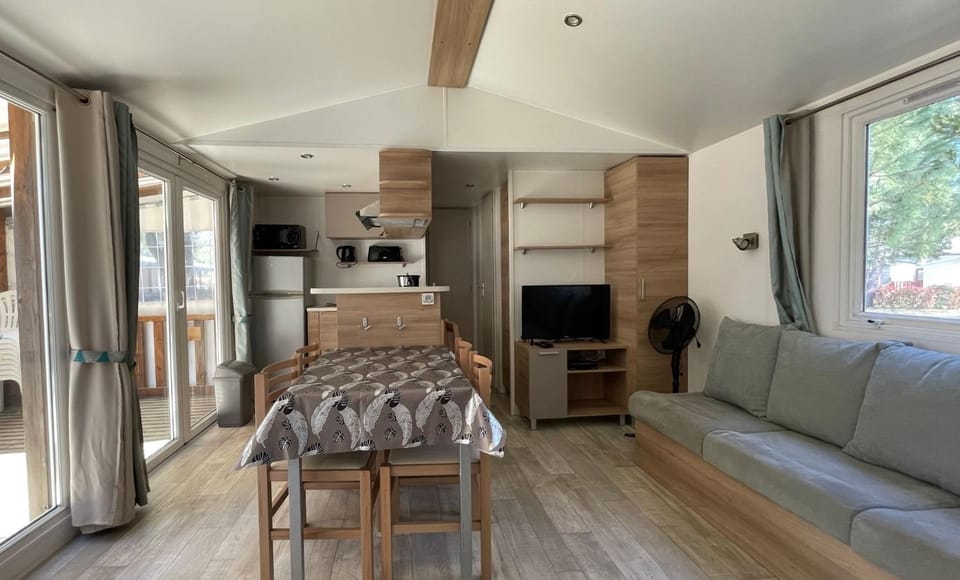TV and multimedia, Living room, kitchen