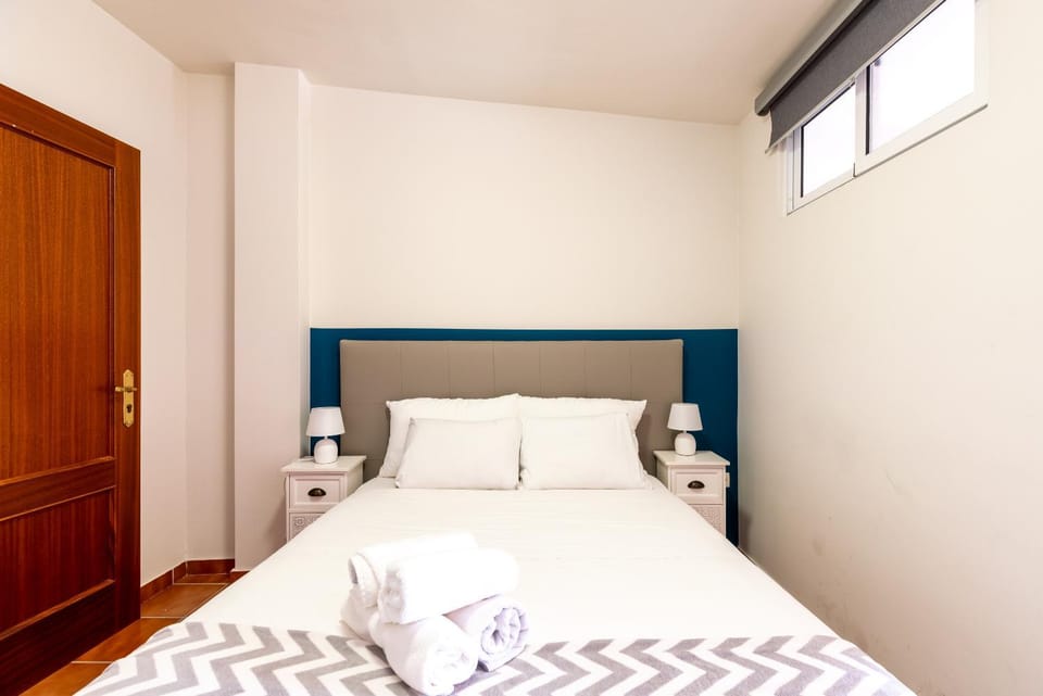 AoA Ático Triana Private Terrace Apartment in Seville