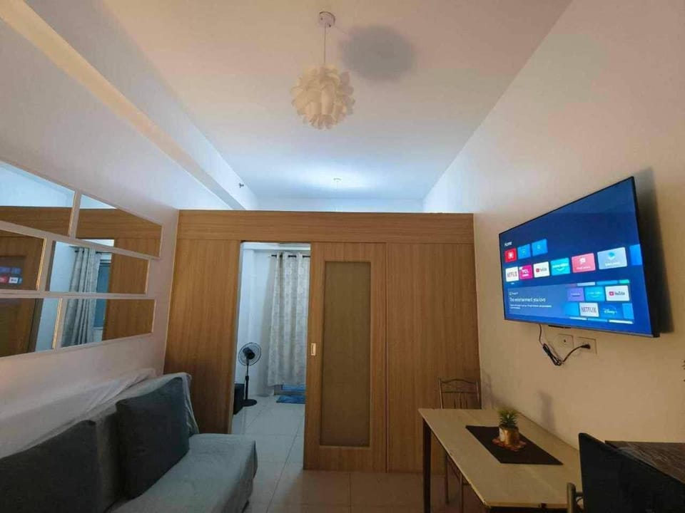 Shore Condotel Metro Staycation Apartment hotel in Pasay