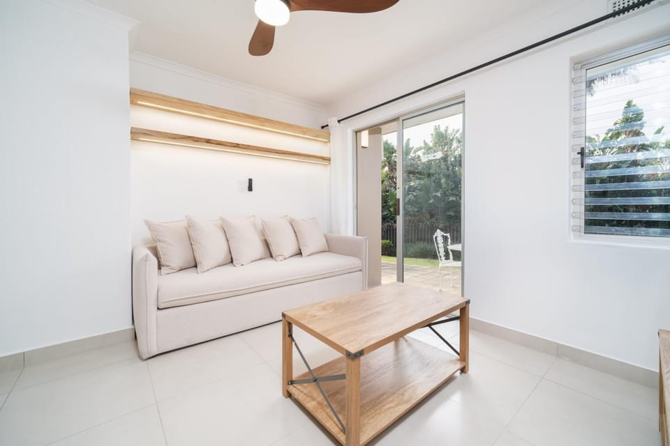 Ocean Breeze Escape Apartment in Dolphin Coast