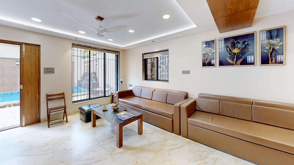 Living room, Pool view, Swimming pool