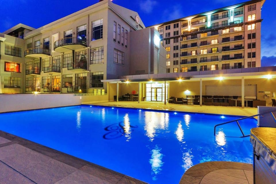Property building, Pool view, Swimming pool