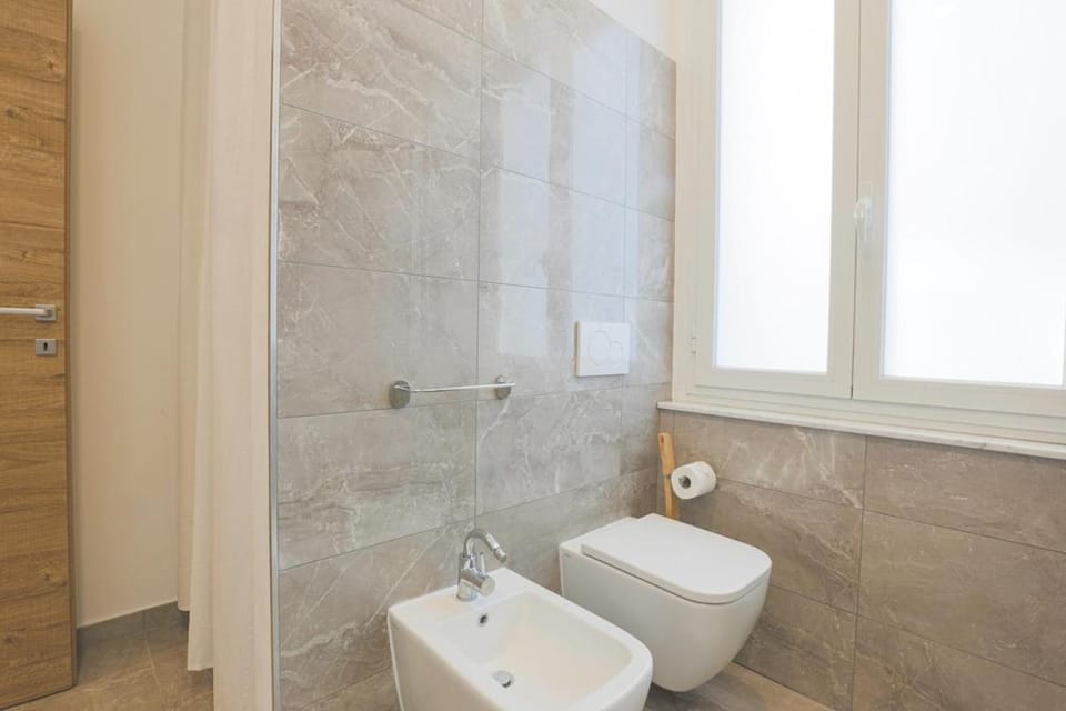 Gaslini appartamento 80sqm 5' walk to the sea Apartment in Genoa