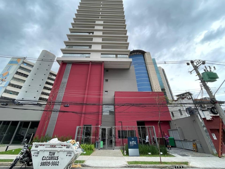 Property building, Day