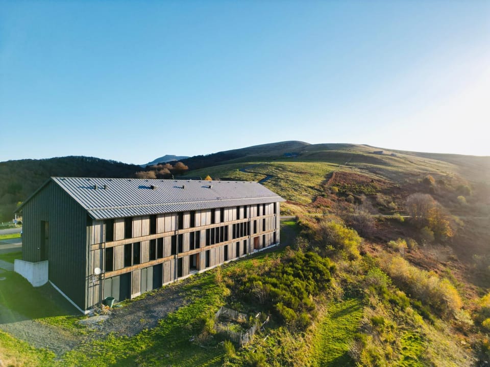 Caldera hébergement et activités d'altitude Hotel in Auvergne-Rhône-Alpes