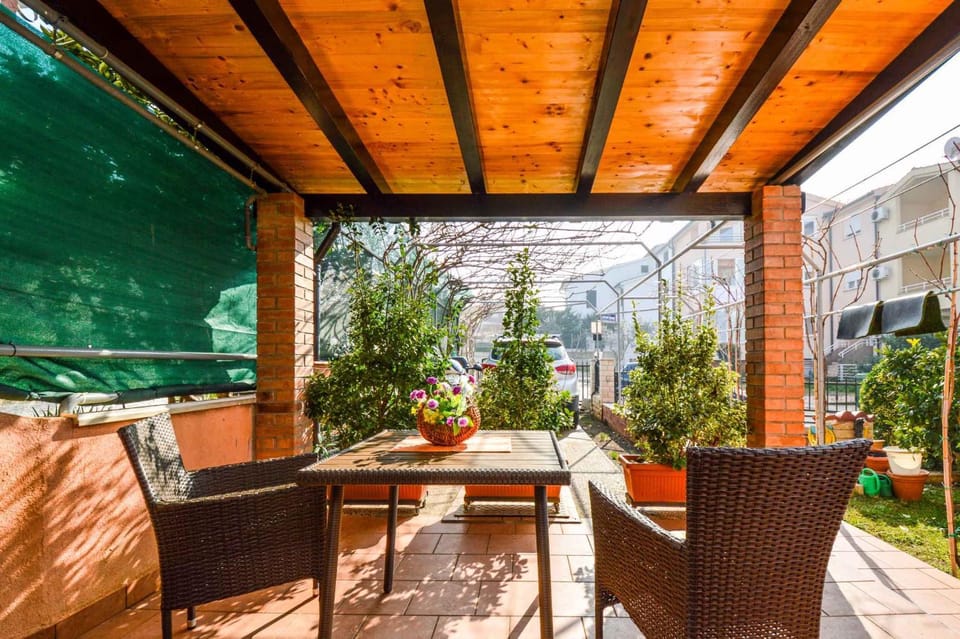 Summer, Balcony/Terrace