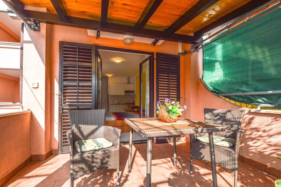 Summer, Balcony/Terrace