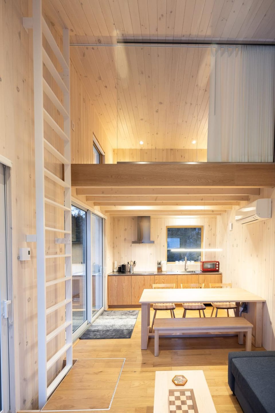 Kitchen or kitchenette, Dining area, Bedroom