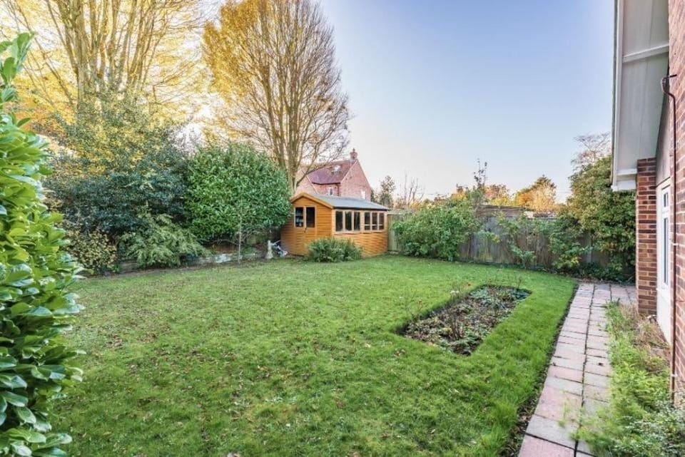 18 Greenways - Norfolk Cottage Agency House in Holt