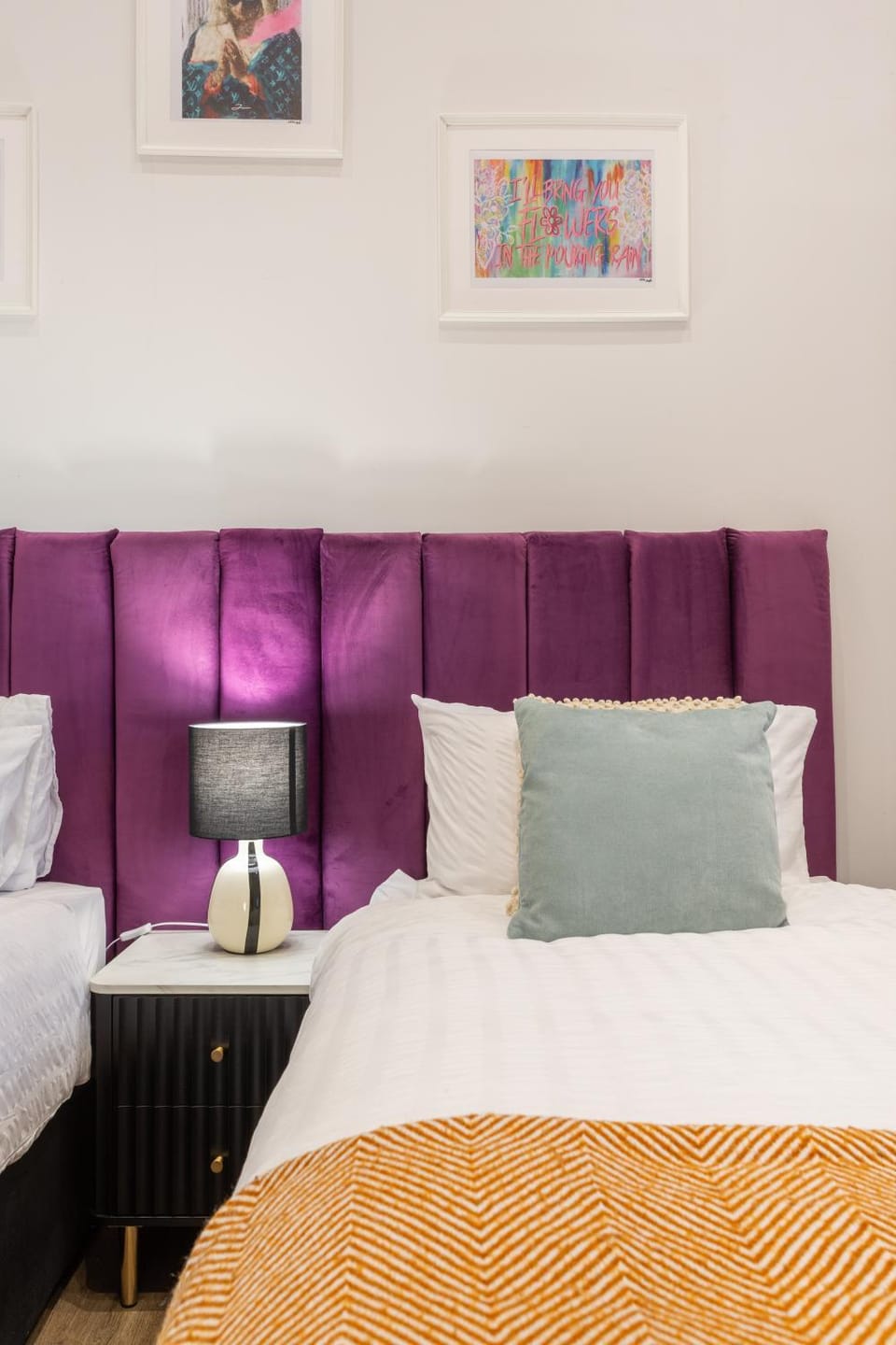 Chic 2-bed Seaside Escape in Vibrant Kemp Town Apartment in Brighton